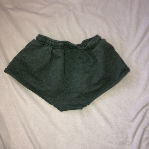 Girl’s 2 pc Lounge set - Picture 5 of 8